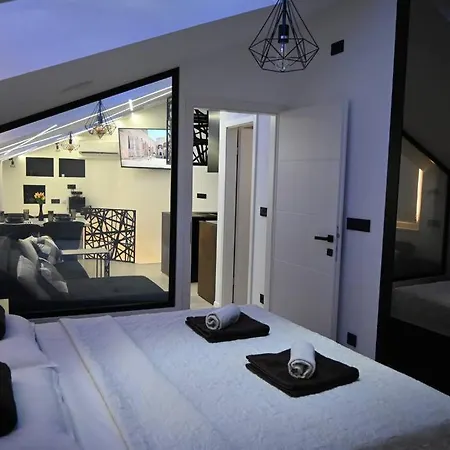 Apartment Mezza Luna: Chic